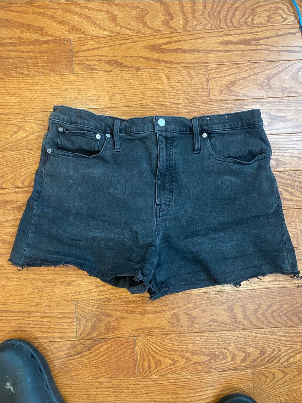 Madewell Black High-Rise Cutoff Denim Shorts Size 33 16/18